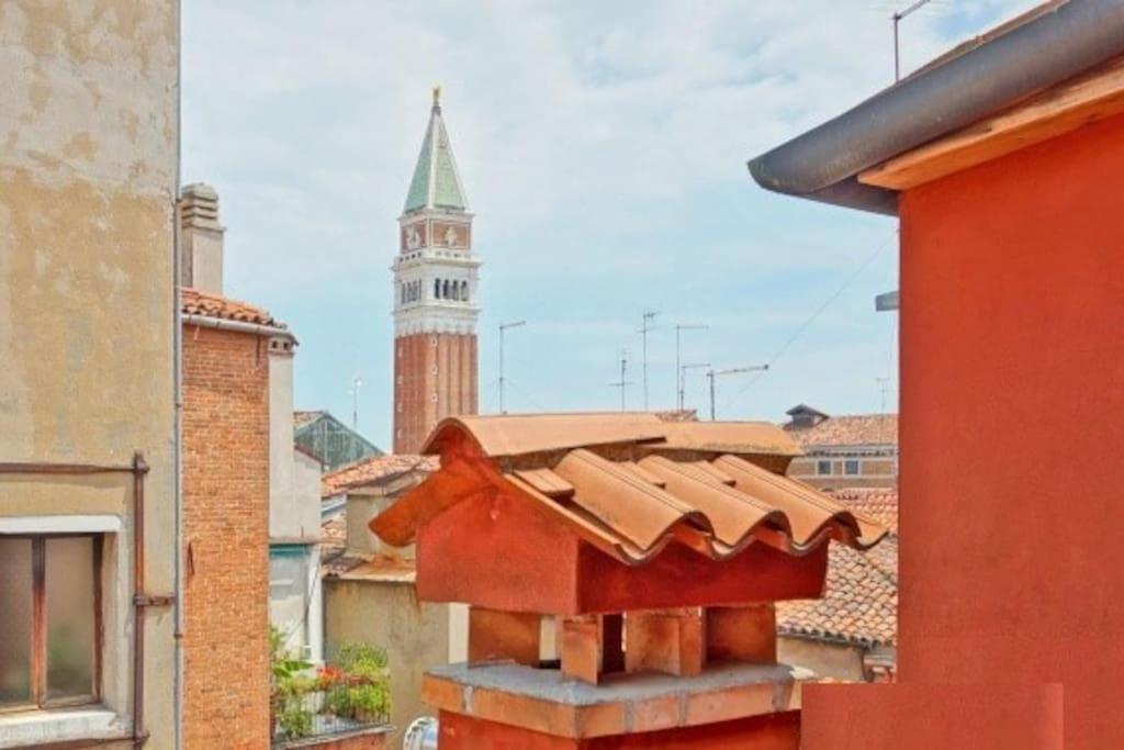 On The Roofs To Piazza San Marco - Venezia Appartement Buitenkant foto